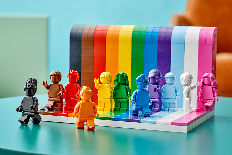 LGBTQIA+の象徴 レインボーフラッグをモチーフにしたレゴセットが6/1（火）より発売！