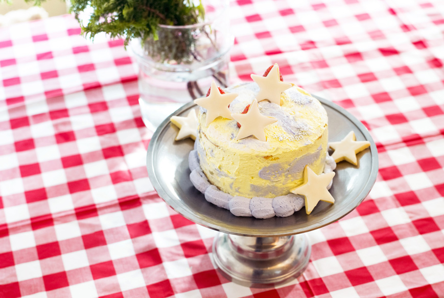 今年のクリスマスは手づくりケーキでお祝い♥ part.02 キラキラ光る流れ星のケーキ