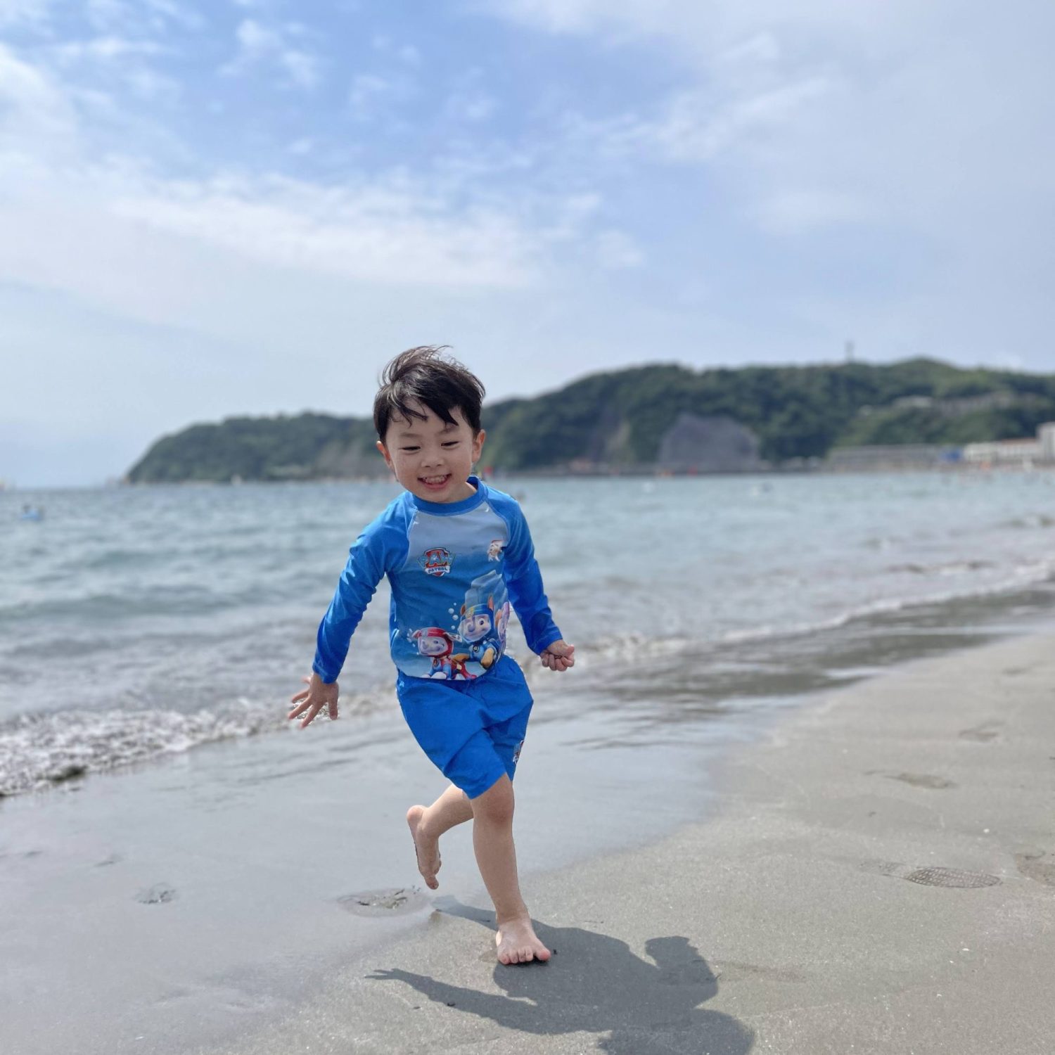 ３歳男の子海発体験！浅瀬で泳ぎやすい逗子海岸海水浴場。