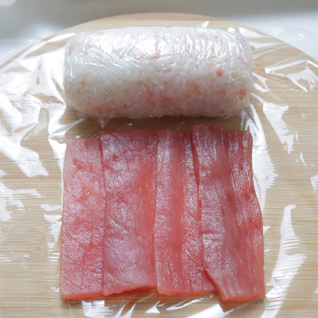 ＜可愛い恵方巻レシピ＞ラップで簡単！節分のロング寿司