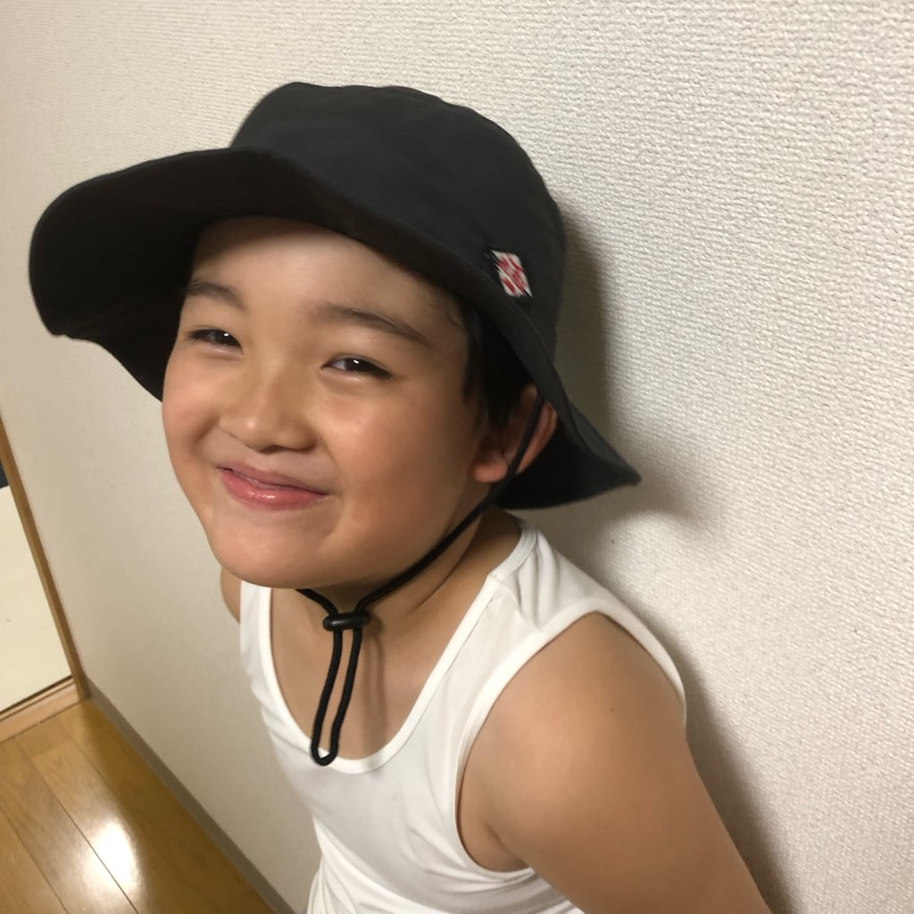 プチプラ
GU
スウェット
ハーフパンツ
親子
親子コーデ
お揃い
おやこーで
パパと息子