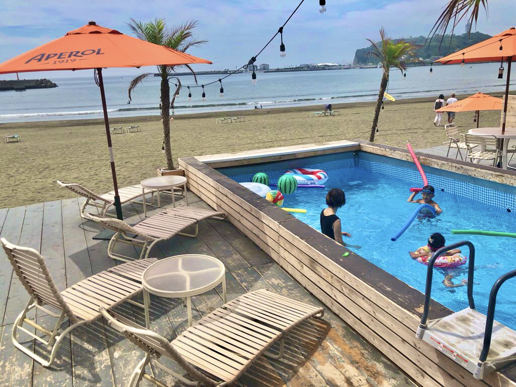 海の家にプール？！小さい子がいても安心して遊べるビーチは「oriental resort in湘南」！