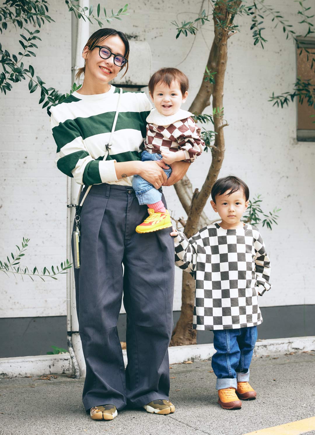 『韓国子ども服』でつくるなかよし双子コーデ♪ 柄×柄を親子でポップに着こなし！