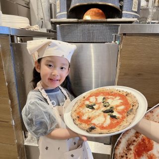 3歳からOK！イタリア・ナポリの伝統的なピザのお店でピザ作り体験！