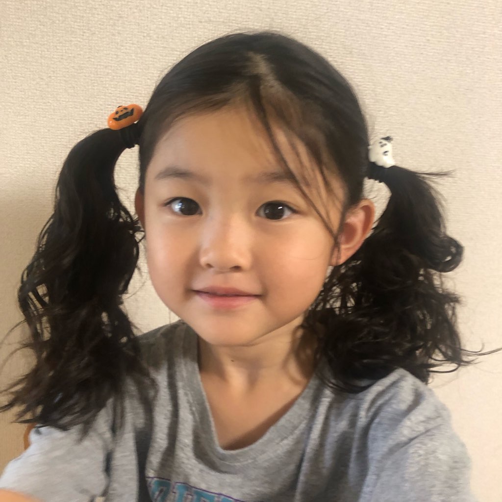 キッズヘアアレンジ
巻き髪
くるくるヘア
女の子ヘア
簡単ヘアアレンジ
