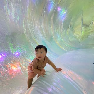 子どものアート鑑賞デビューにオススメ！“WHAT MUSEUM”巨大バルーン作品体験