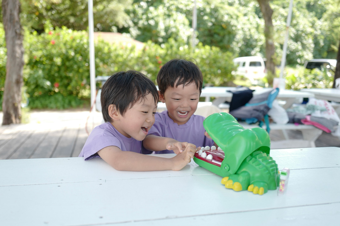 「沖縄おすすめの離島」武智志穂の沖縄でのんびり双子育児 Vol.51