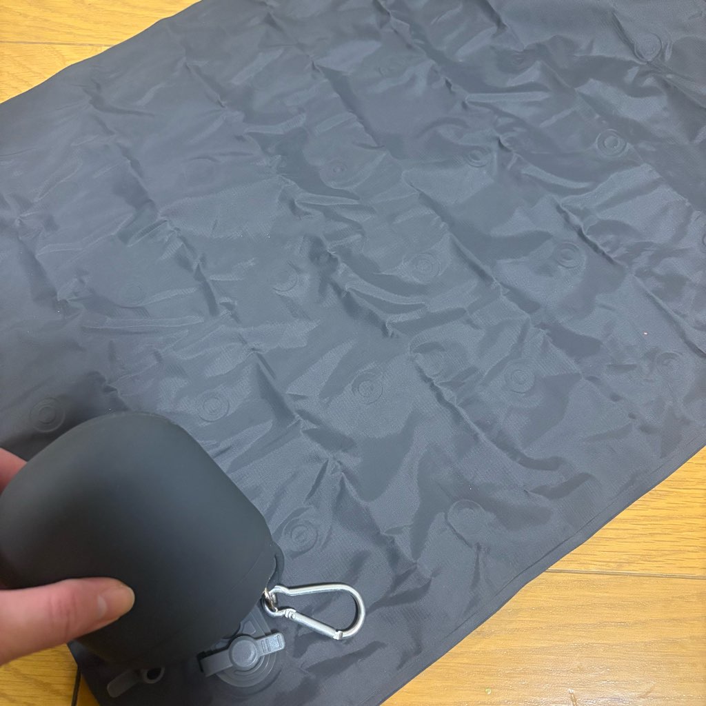 折りたたみマットエアー
アウトドアグッズ
座布団
