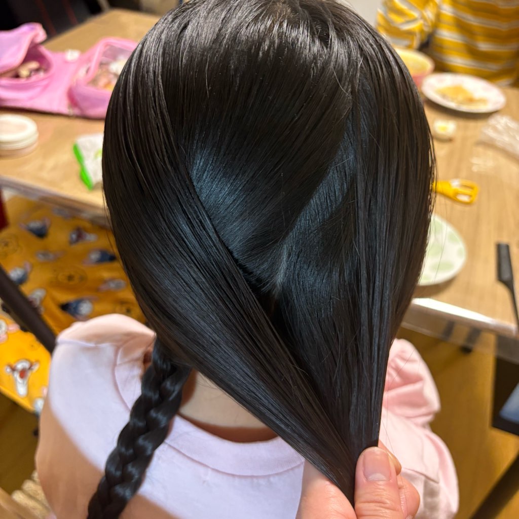 ヘアアレンジ
小学生ヘアアレンジ
分け目レスツイン
三つ編み
ヘアアクセサリー
女の子ヘア
ロングヘアのアレンジ
時短アレンジ
ヘアクリーム
マーアンドミーラッテ