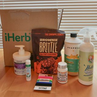 自然派志向の通販サイト【iHerb】がすごい!リピ買い必須のおやつ&日用品7選