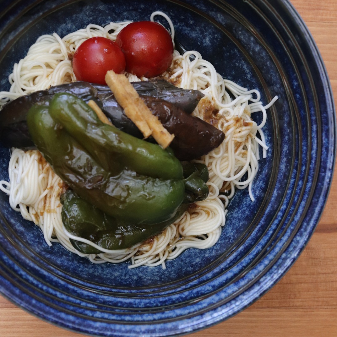 【そうめんアレンジレシピ】夏野菜や市販のドレッシングで! 超簡単さっぱりレシピ