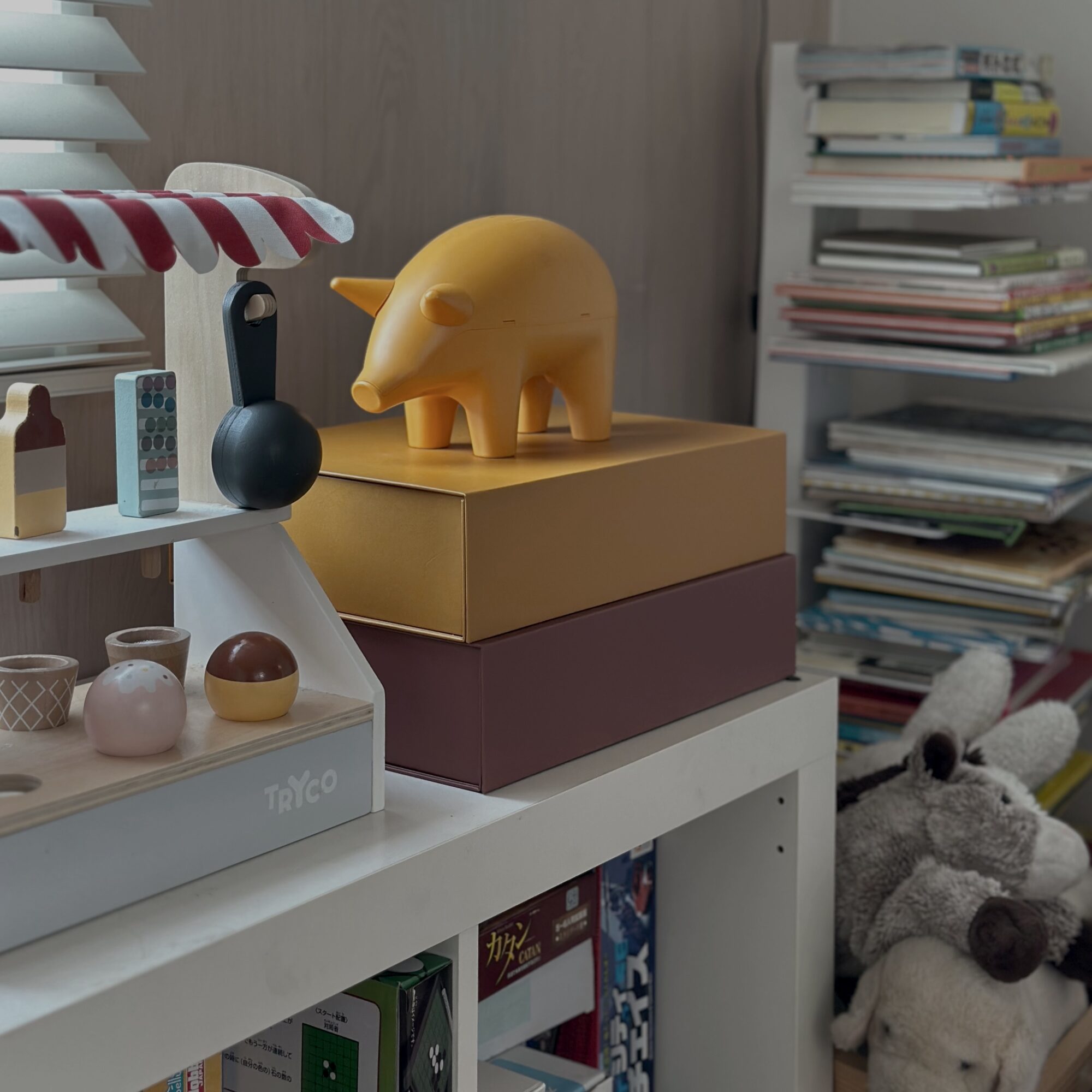 300円でおしゃれ収納!【Standard Products】マグネットボックスで工作も書類もすっきり!