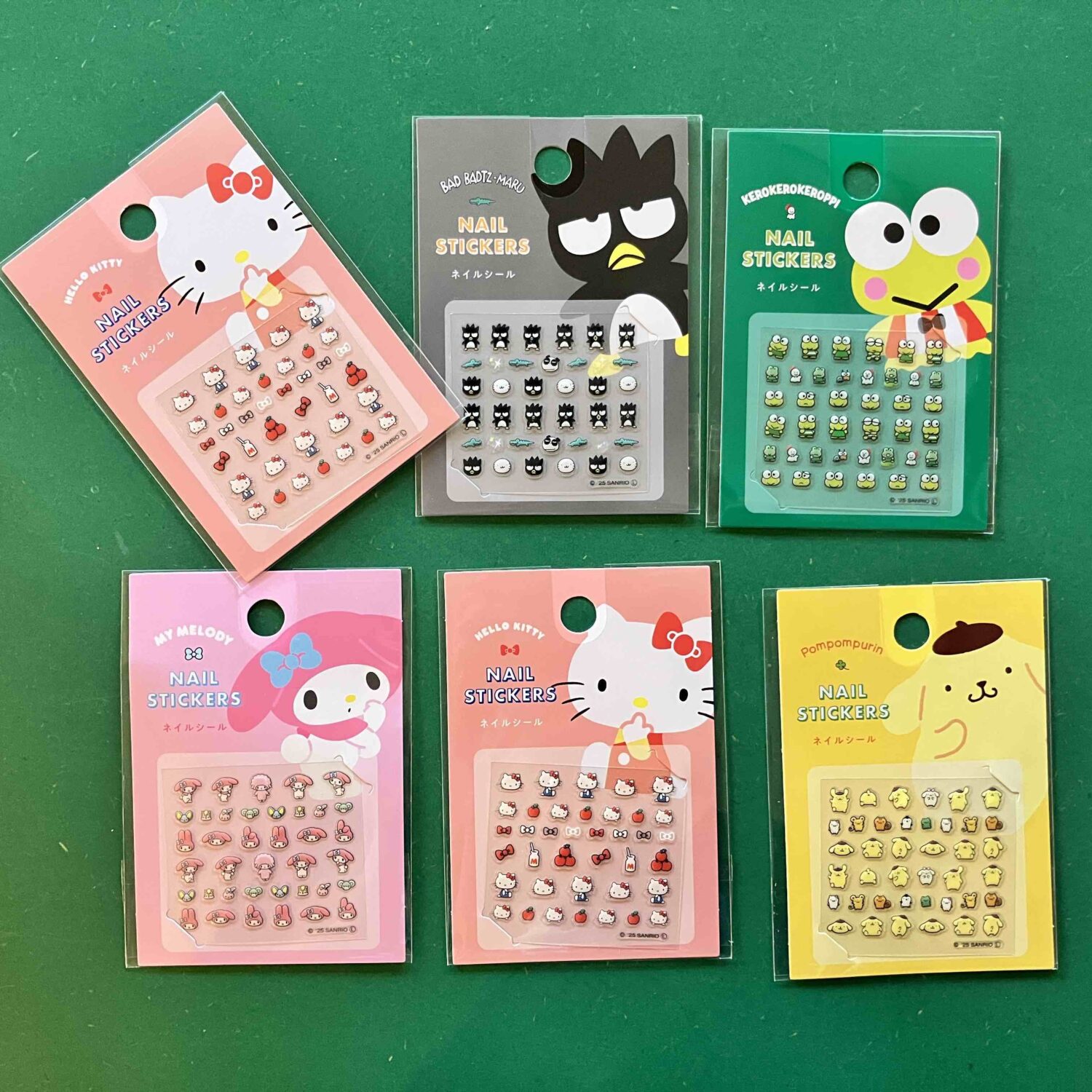 ありがとう【ダイソー】！！サンリオネイルシール種類豊富で100円！ジェルネイルで簡単長持ち