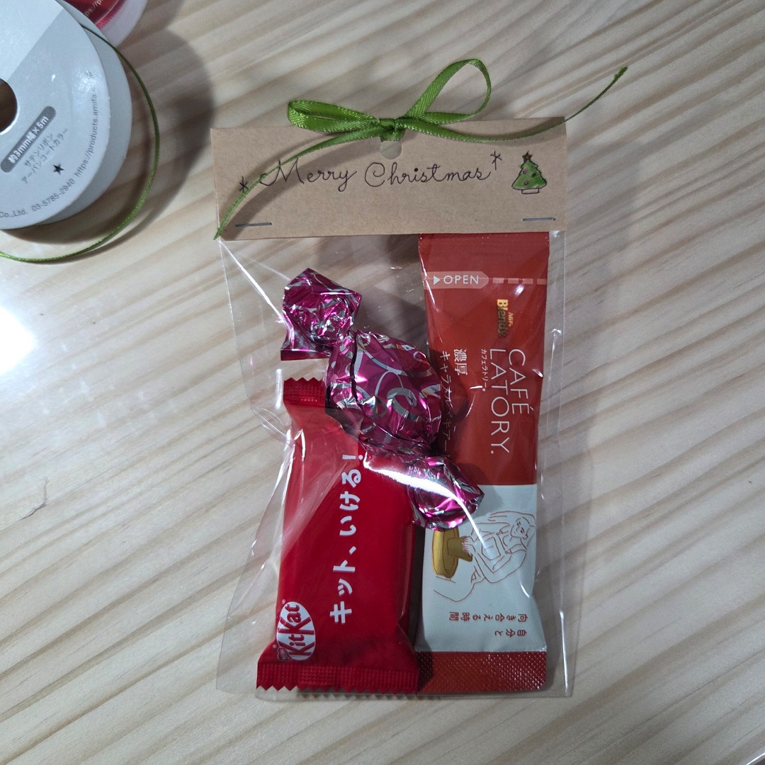 100均　クリスマスラッピング