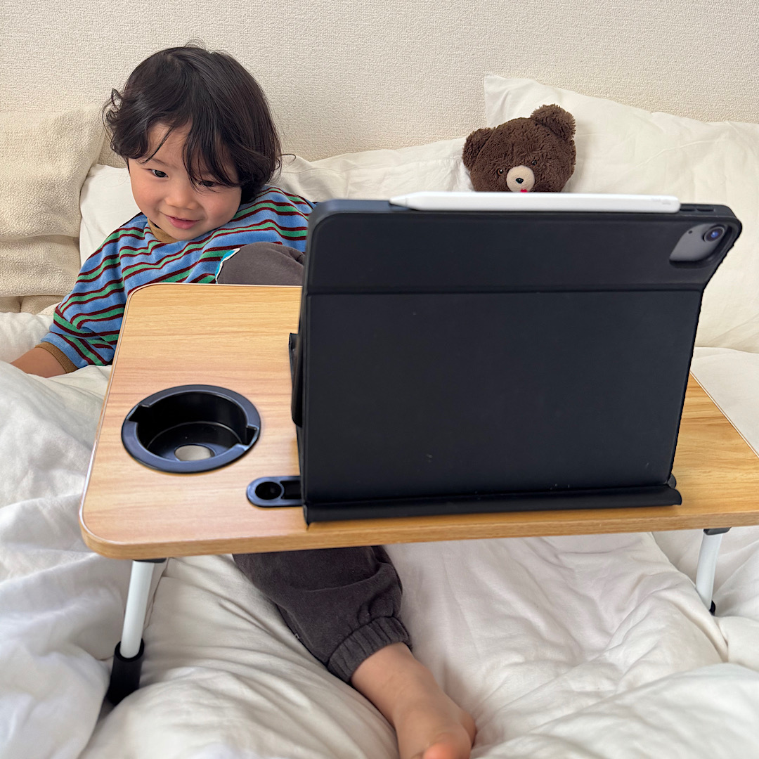 こんなの待ってた!【3COINS】万能折りたたみテーブルがおうち時間に欠かせない