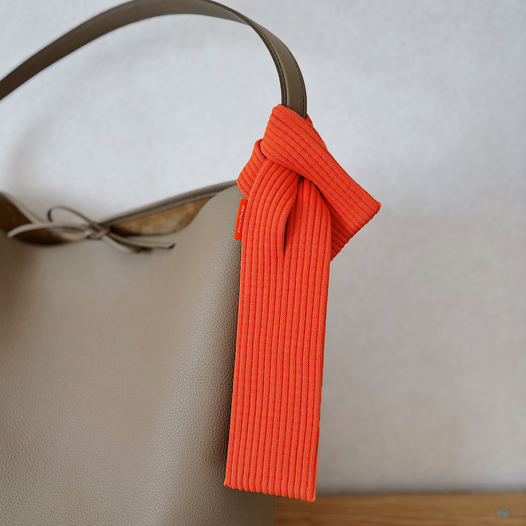 売り切れ続出！イッセイミヤケ×Appleコラボの「もう一つのポケット」が便利すぎて手放せない