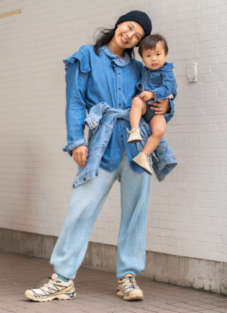 デニム好き親子の秋コーデ! ニットアイテムで秋ムードを演出