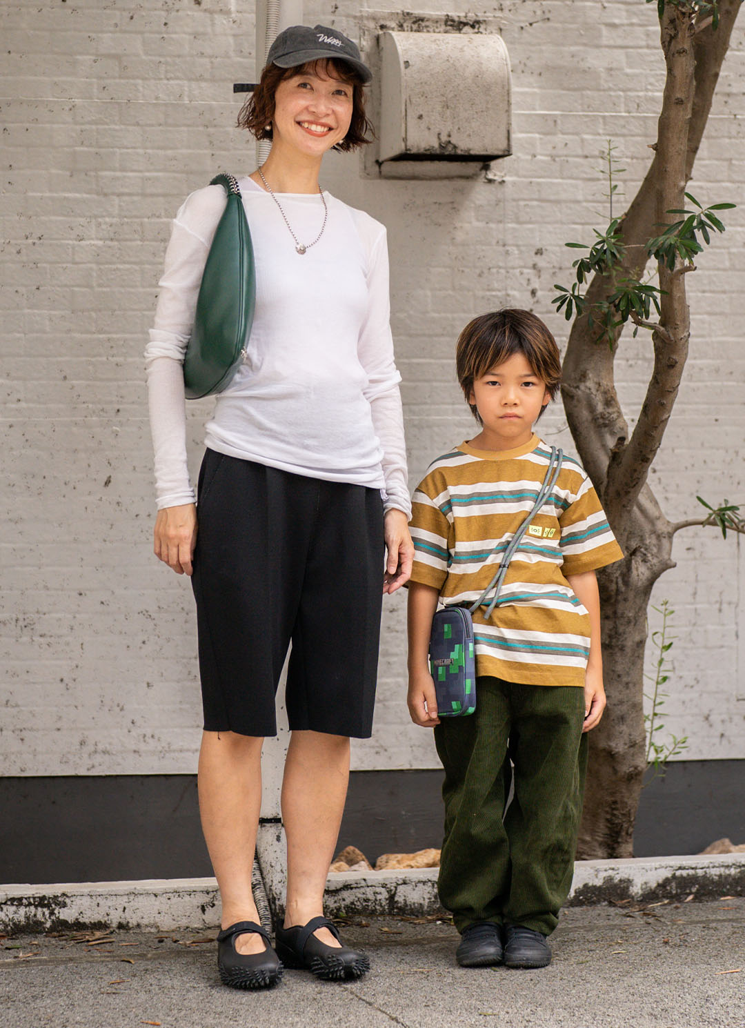 グリーン×ブラウンで秋コーデ完成! 親子リンクがおしゃれすぎ