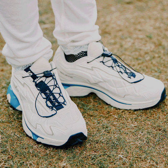 【関西おしゃれママスナップ】個性派スニーカー7選