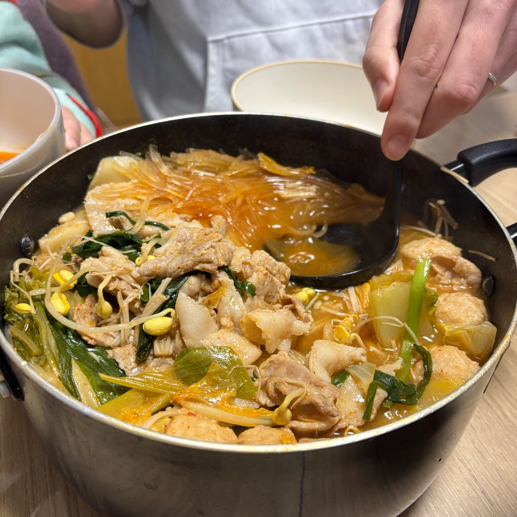 エバラ
鍋レシピ
キムチ鍋の素マイルド
辛くないキムチ鍋