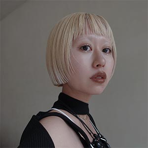 ファッション小物販売員・PR　さん