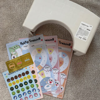 我が家のトイトレは【3COINS】!失敗を繰り返してたどり着いた最適解!最強の踏み台&シールセット