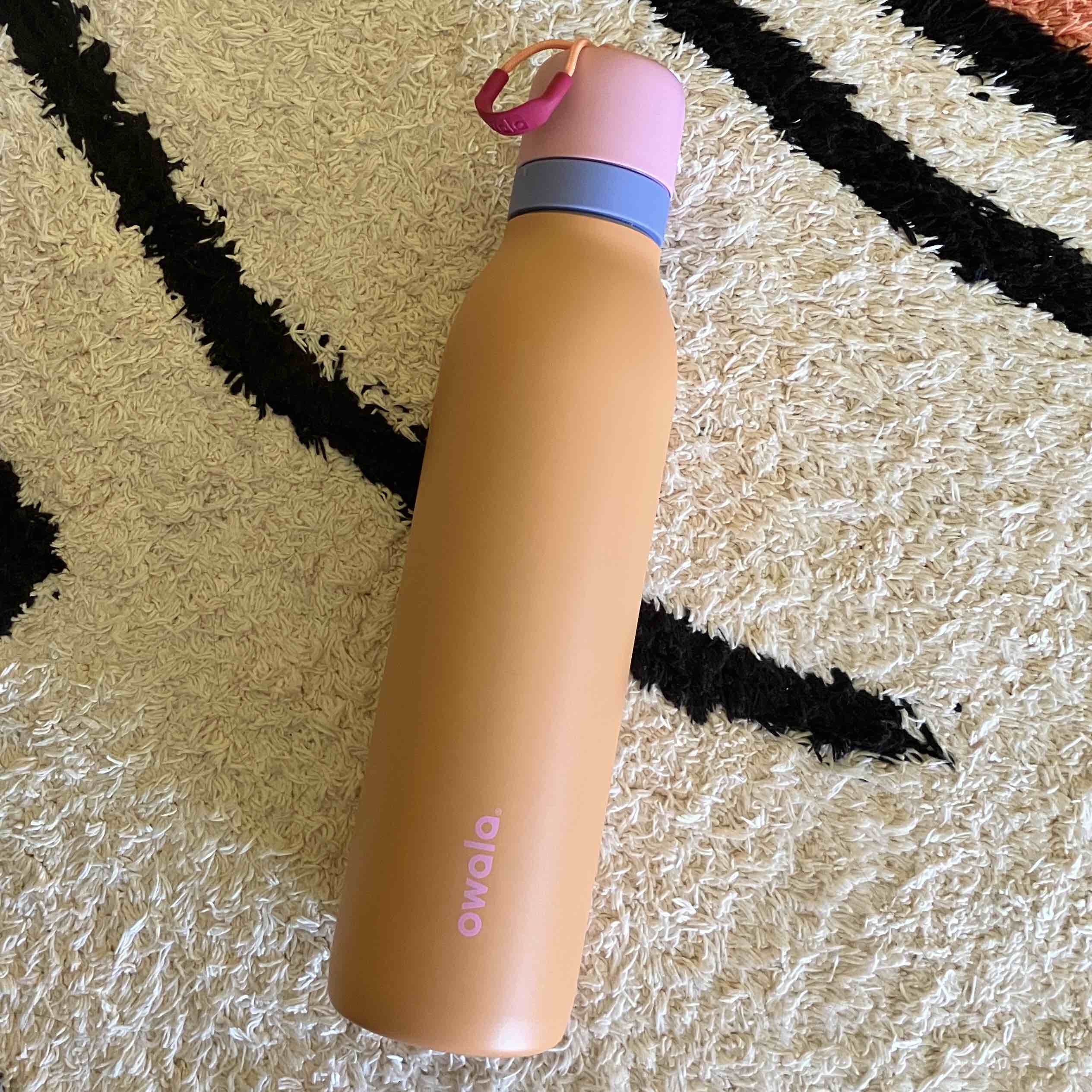 アメリカ発の水筒ブランド「Owala」が日本上陸!ルックス機能性ともに最高!